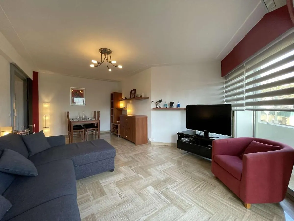 Charmant T2 Avec Terrasse, Climatise, Centre-Ville Antibes, Proche Mer Et Commerces - Fr-1-252-177 Apartment