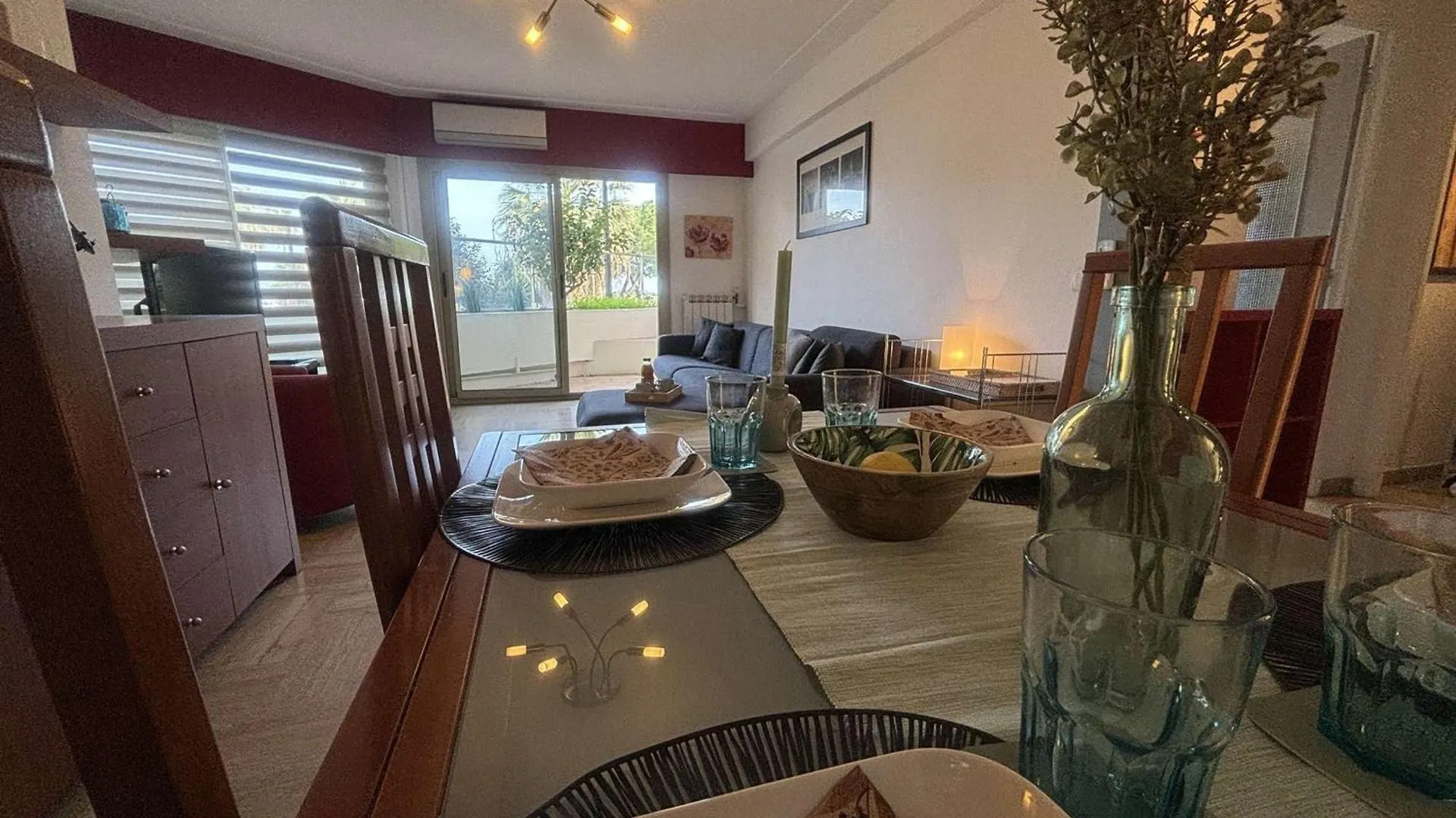 Charmant T2 Avec Terrasse, Climatise, Centre-Ville Antibes, Proche Mer Et Commerces - Fr-1-252-177
